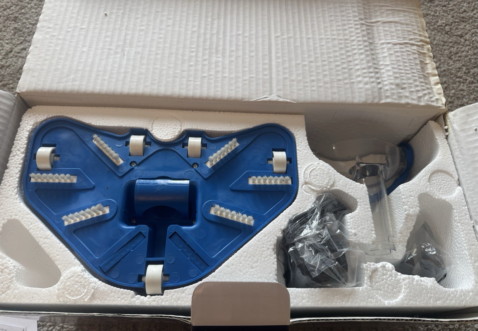 Pool Blaster Milleninium Cordless Pool Vacuum Battery Powered In Box Excellent