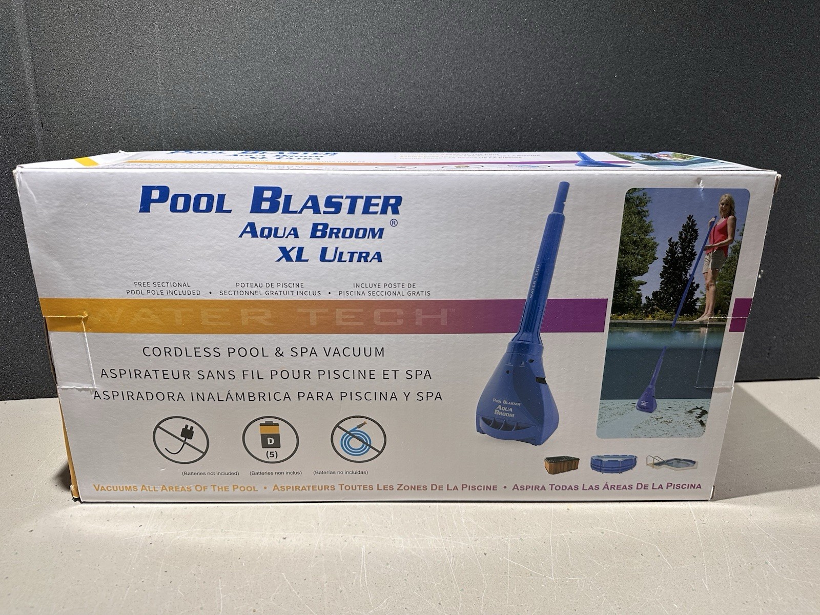 POOL BLASTER Aqua Broom XL Ultra Cordless Pool & Spa Vacuum Cleaner with PoleSet