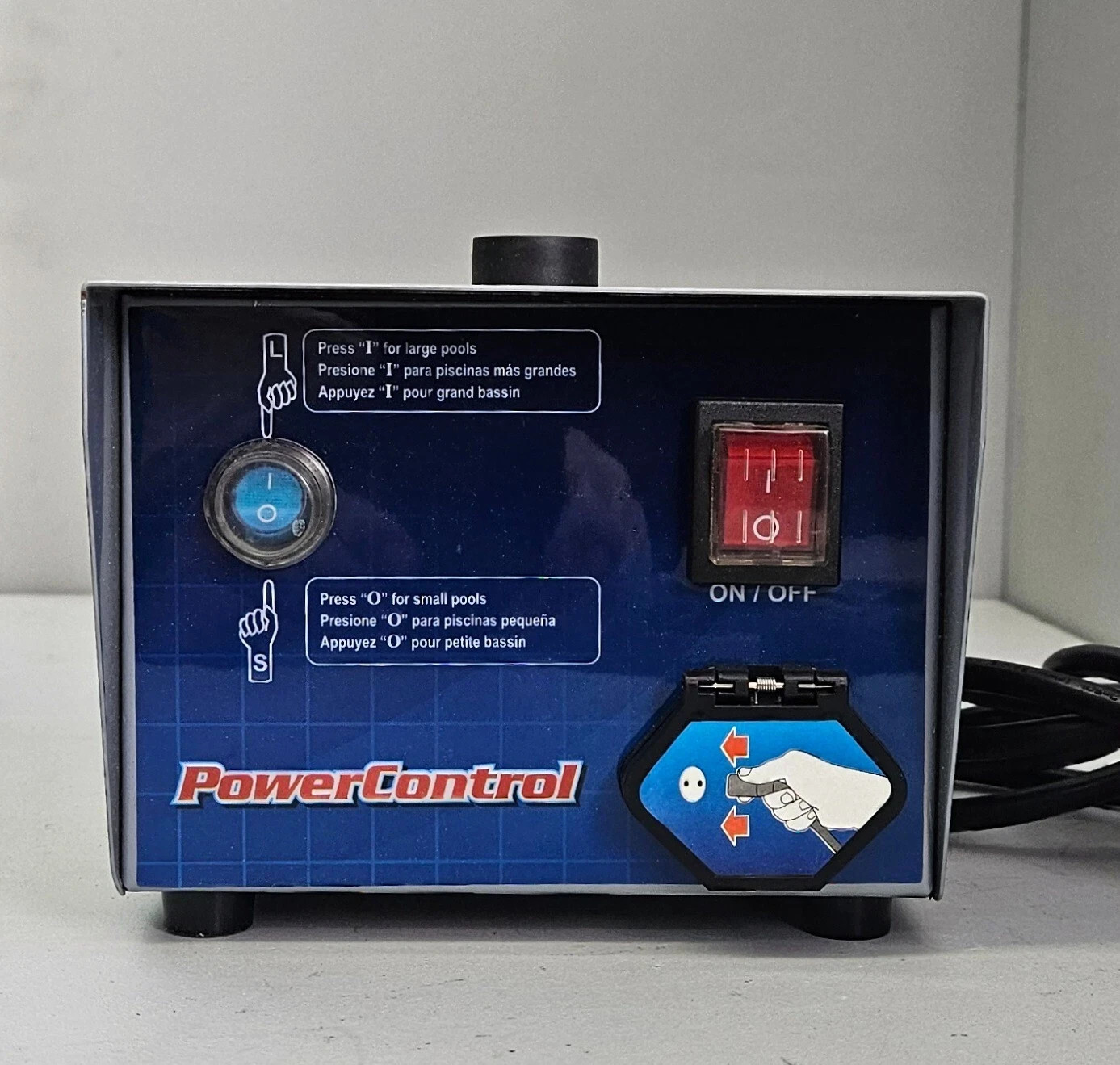 AQUA ® AQUABOT 7176D AC VOLTAGER POWER SUPPLY