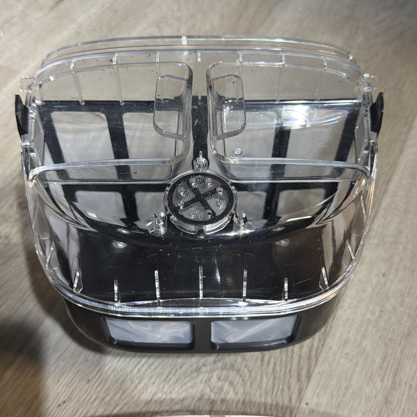 Seauto2025 Model cleaner basket with lid with outside clear lid Fast Shipping