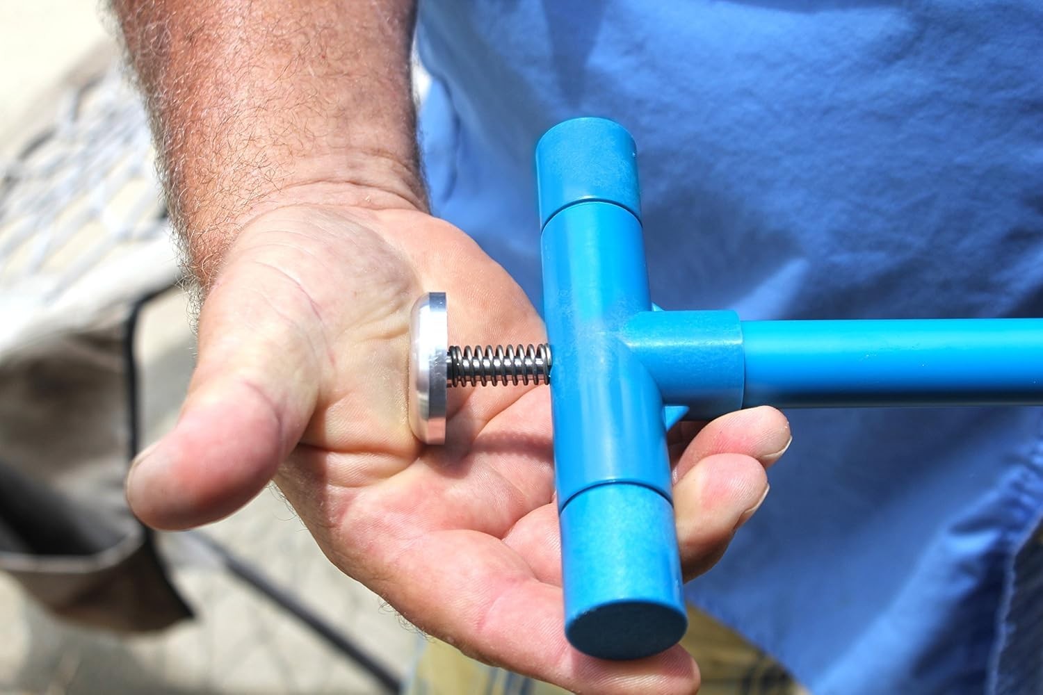 Lightweight Pool Skimmer Accessory