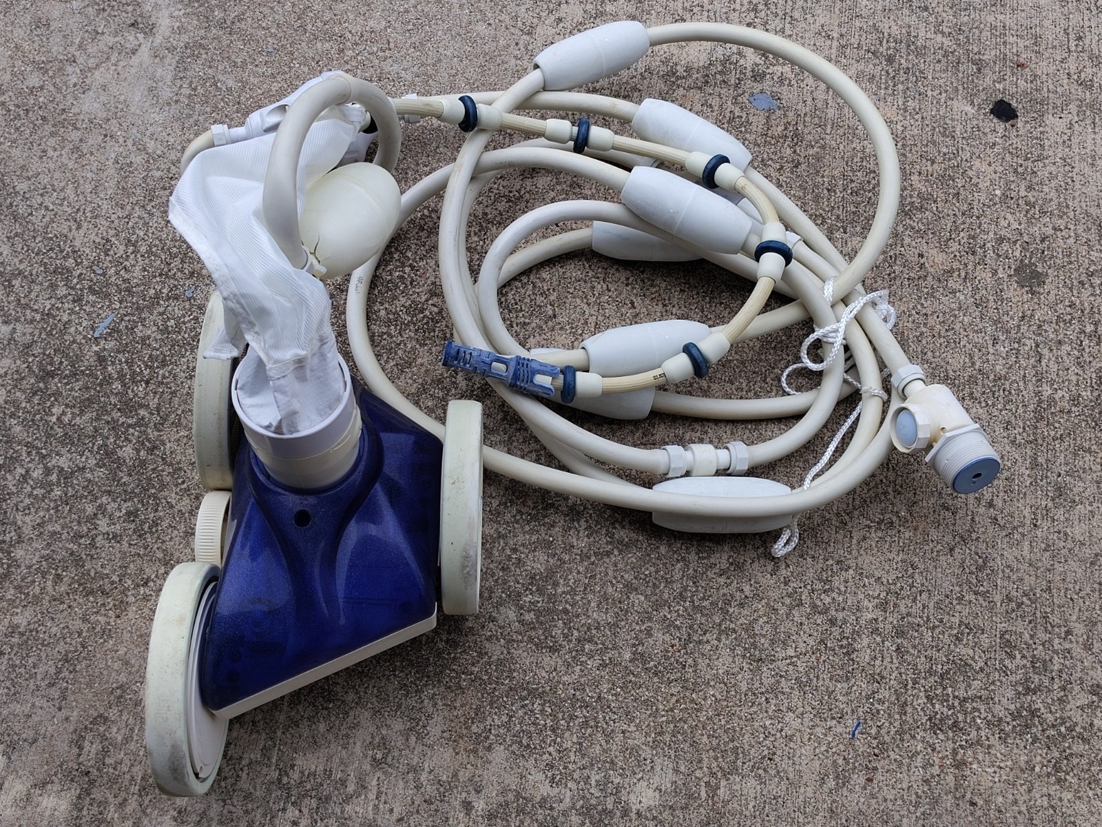Polaris TR28P Pressure Automatic Pool Cleaner | Works | Damaged Globe Part