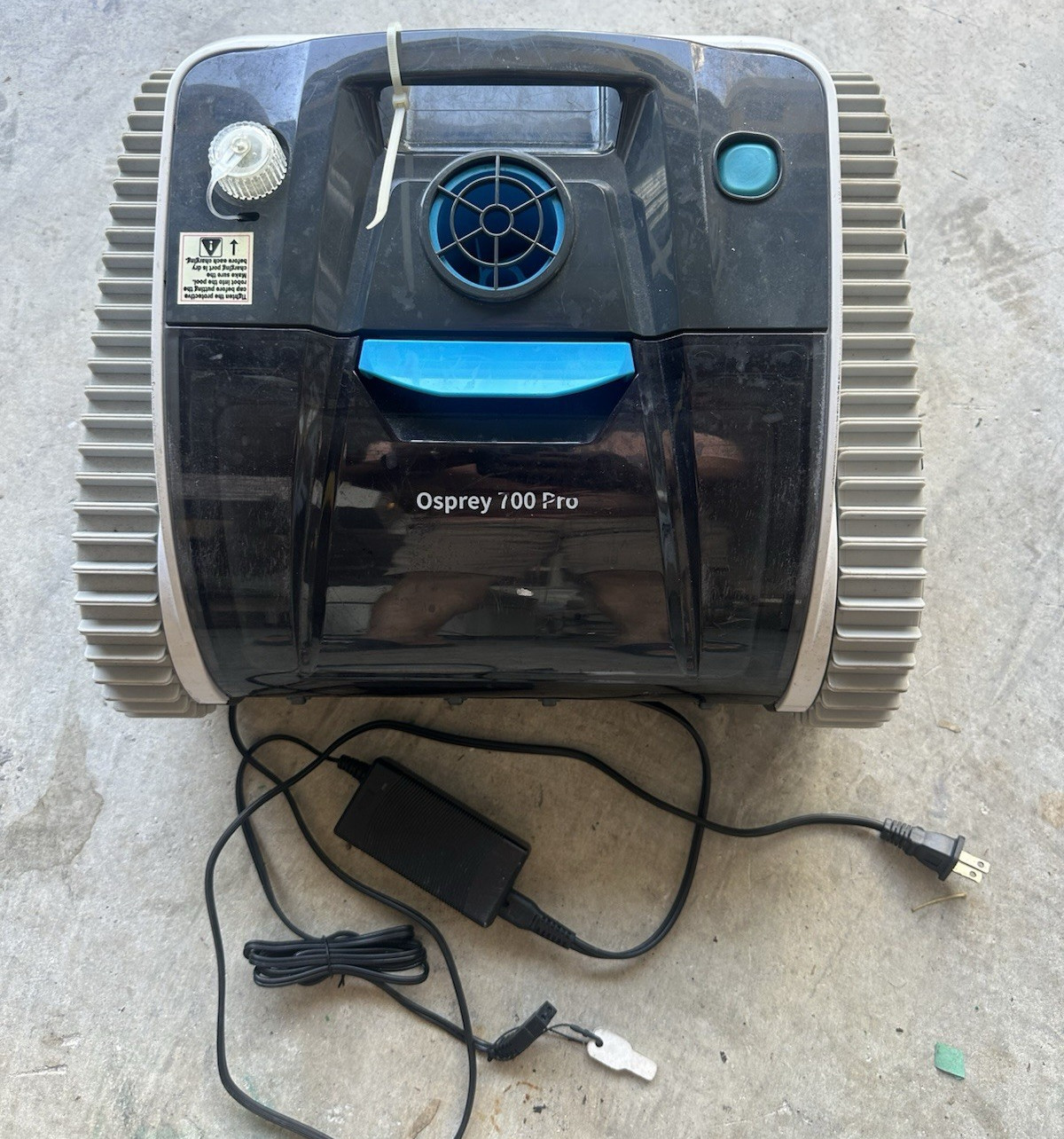 WYBOT Robotic Pool Cleaner Osprey 700 Pro FOR PARTS OR REPAIR – Non-Working