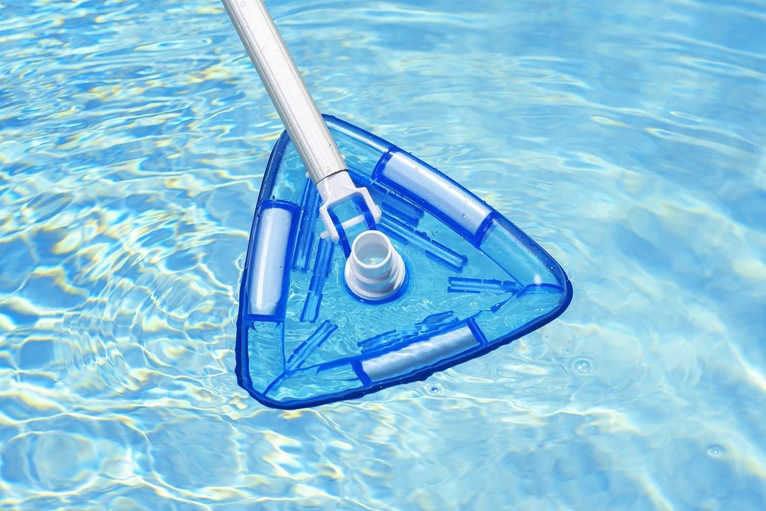 Water-Resistant Triangle Pool Vacuum for Easy Removal of Debris – 11 Inch Width
