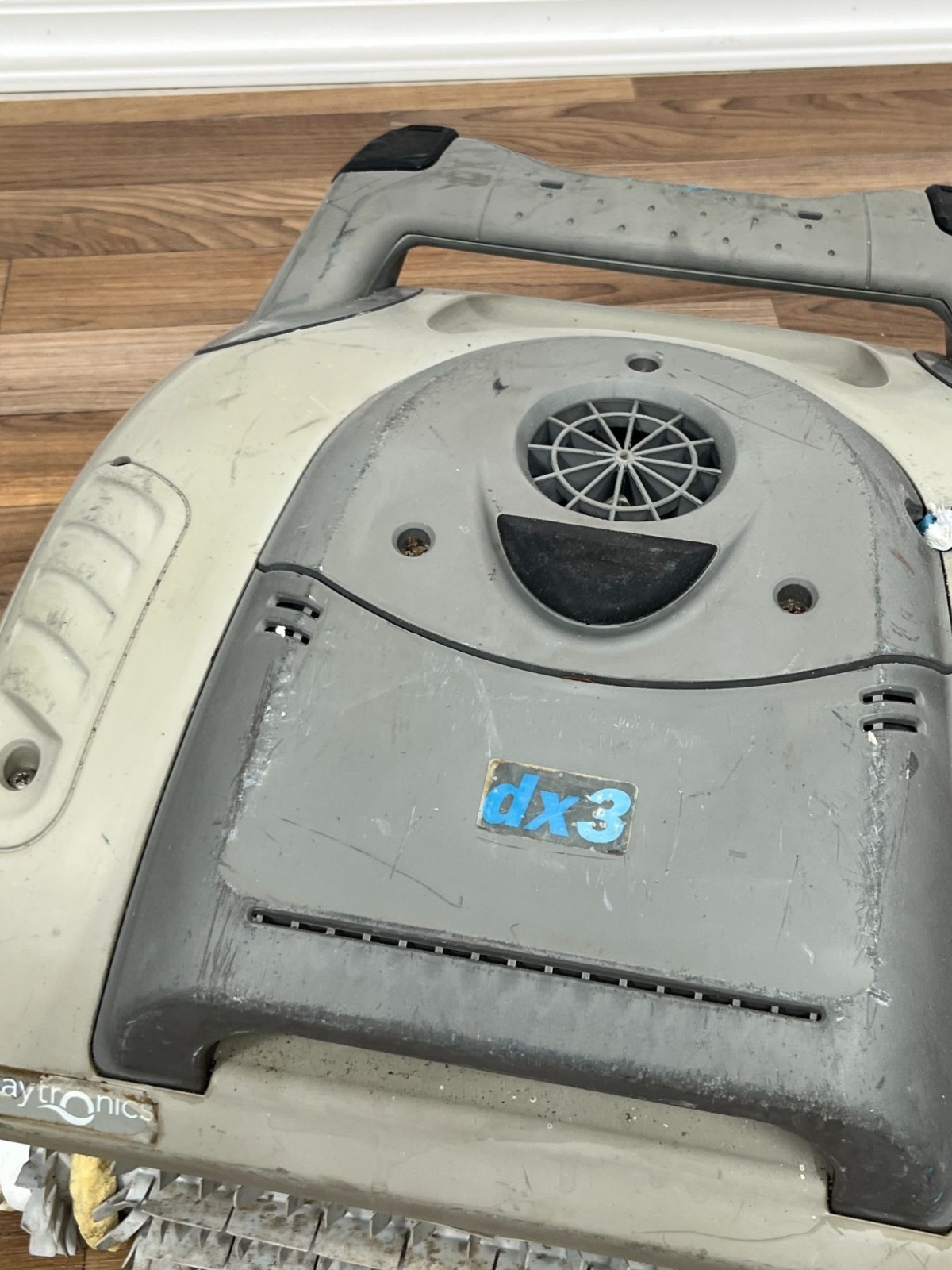 Maytronics Dolphin Proteus DX3 Pool Vacuum Only READ DESC