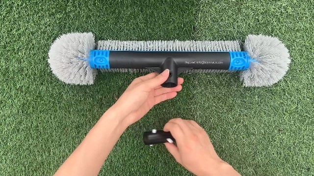 20&Prime; 2-in-1 Pool Brush Head & Cobweb Duster – Heavy Duty Cleaning Tool, EZ Clip,