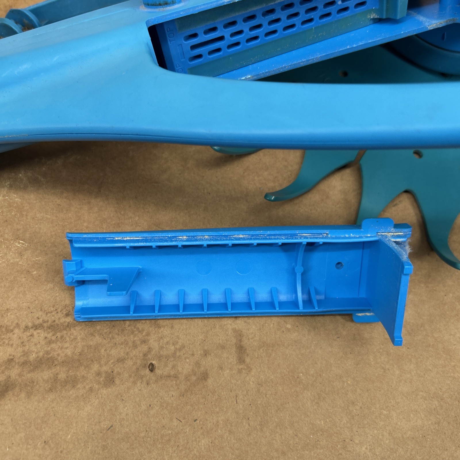 Pentair K60400 Kreepy Krauly Kruiser Automatic In-Ground Pool Cleaner Suction