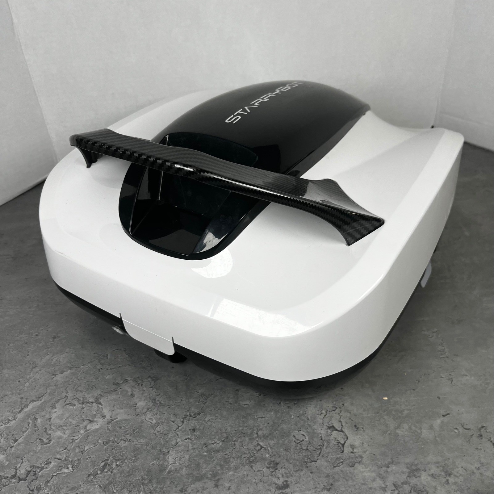 Starrybot Cordless Robotic Pool Cleaner ET2310 White Black Carbon Fiber Handle