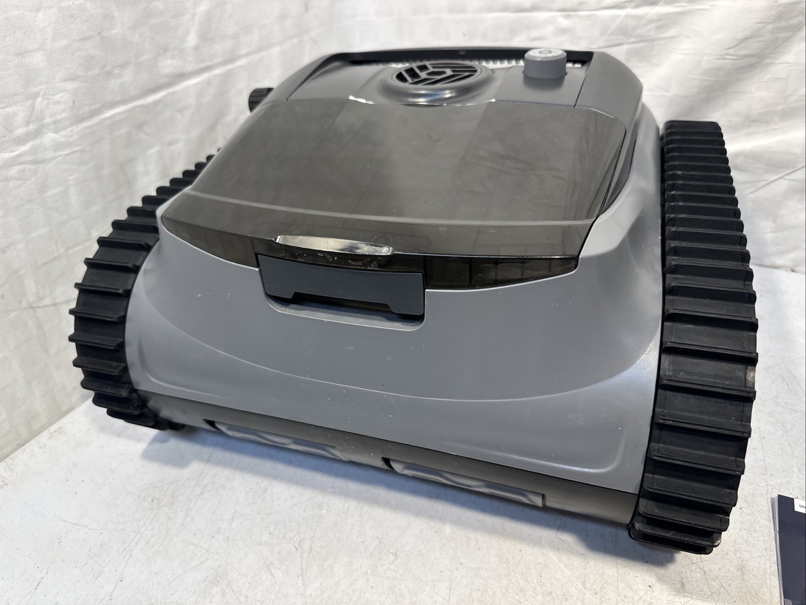 Bubot 700 Robotic Pool Cleaner 100% Satisfaction Guaranteed ￼