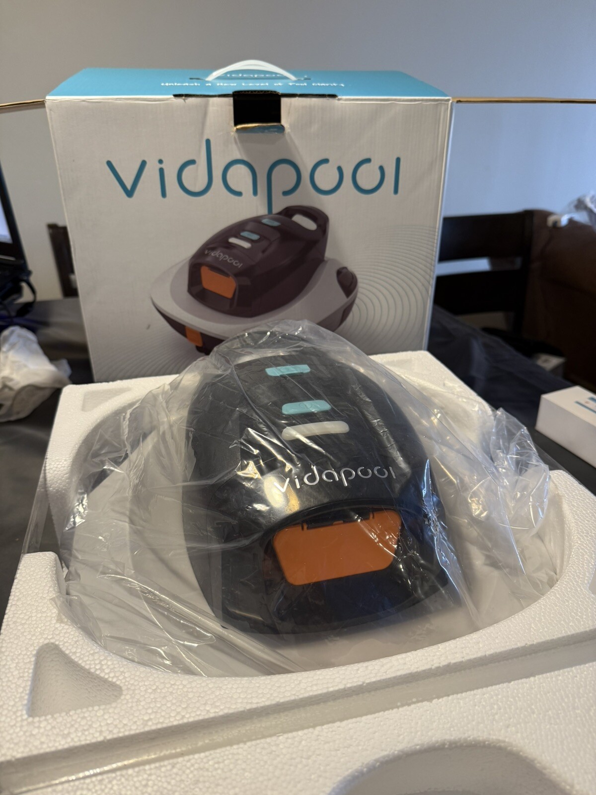 VidaPool Cordless Robotic Pool Vacuum Cleaner Portable Swimming Pool Cleaner