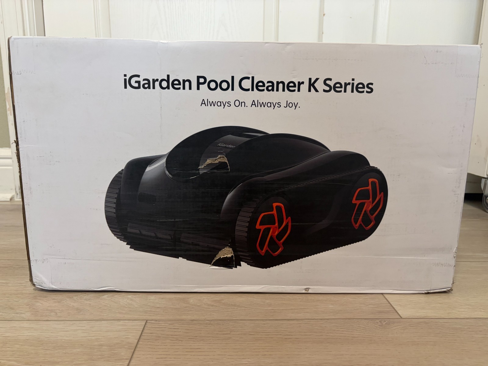 iGarden Pool Cleaner K Series Model K70 Cordless Robotic Pool 7 Hours of Battery