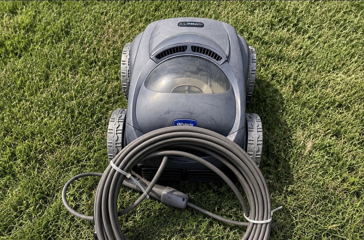 Zodiac Polaris Alpha IQ+ Robotic Pool Cleaner Vacuum W/Wifi A+ Condition Tested