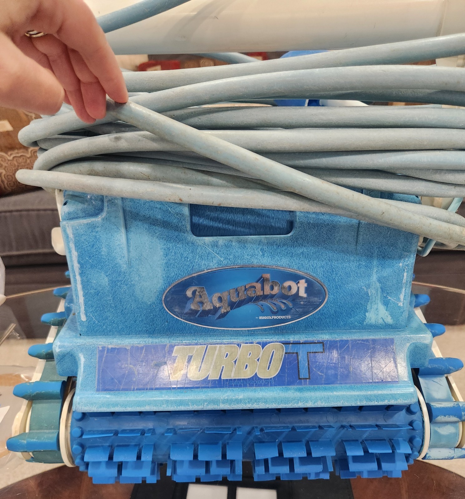 Aquabot Classic Turbo T w/ Extra Belts and 3 Filter Bags (For PARTS ONLY)