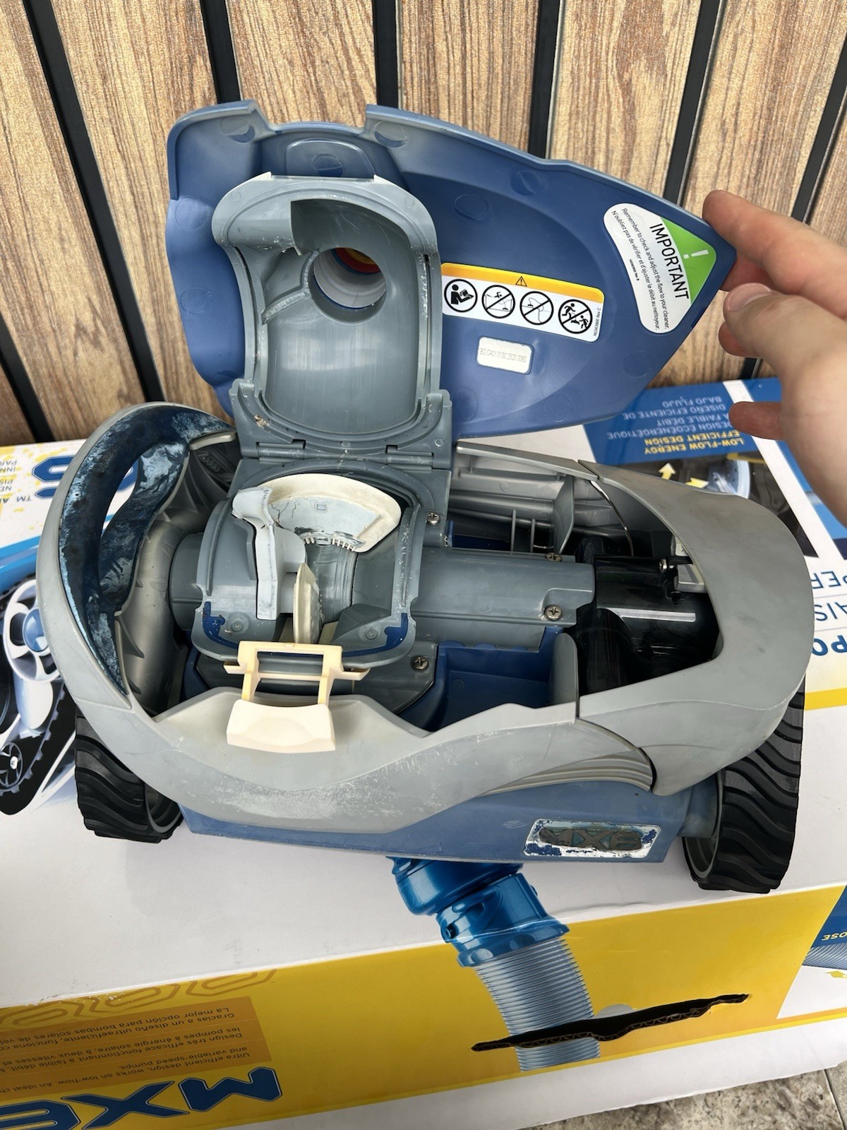 Zodiac Baracuda MX6 In Ground Suction Pool Cleaner w/ Hoses & Original Box