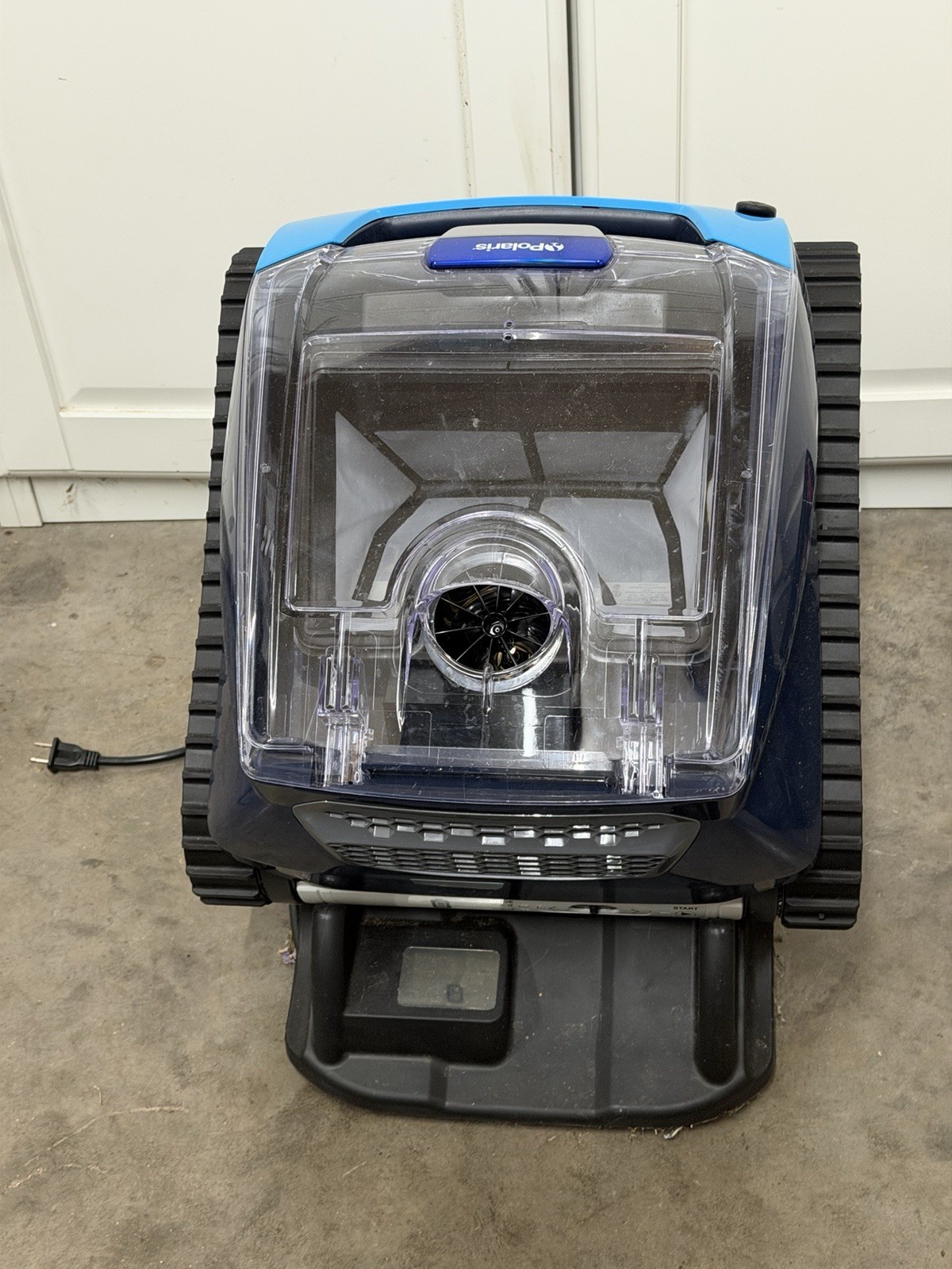 Polaris FREEDOM Cordless Robotic Pool Cleaner (FAULTY BATTERY)