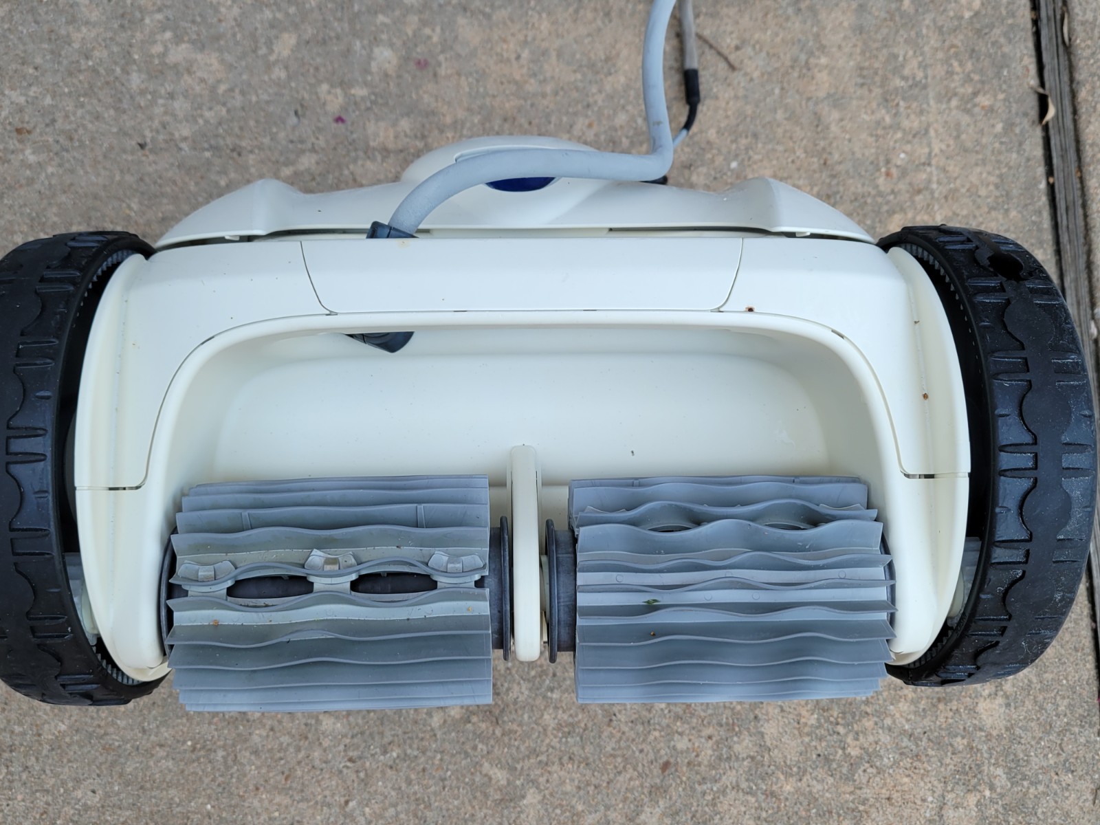 Polaris P955 Robotic Pool Cleaner/Caddy—For Parts Or Repair
