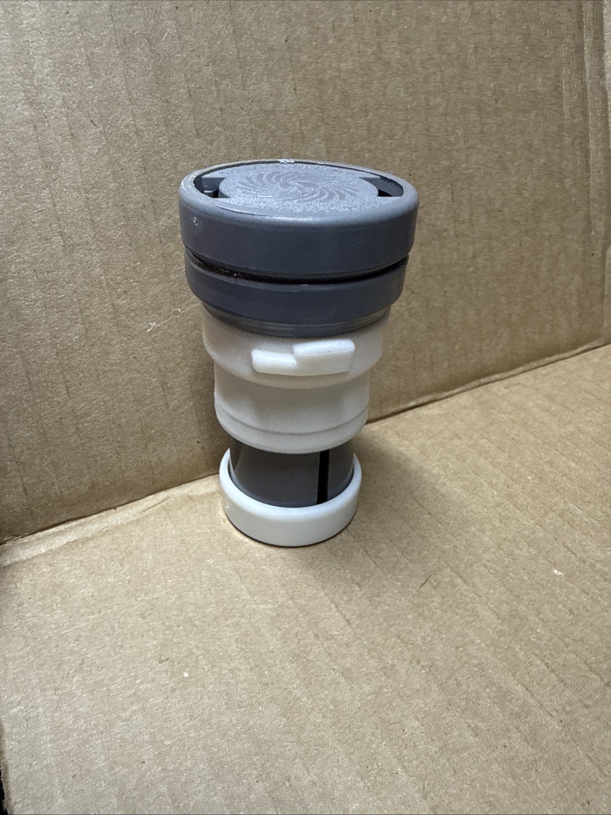 Caretaker Systems (ZODIAC) 3-9-507 Bayonet Cleaning Head – Light Gray