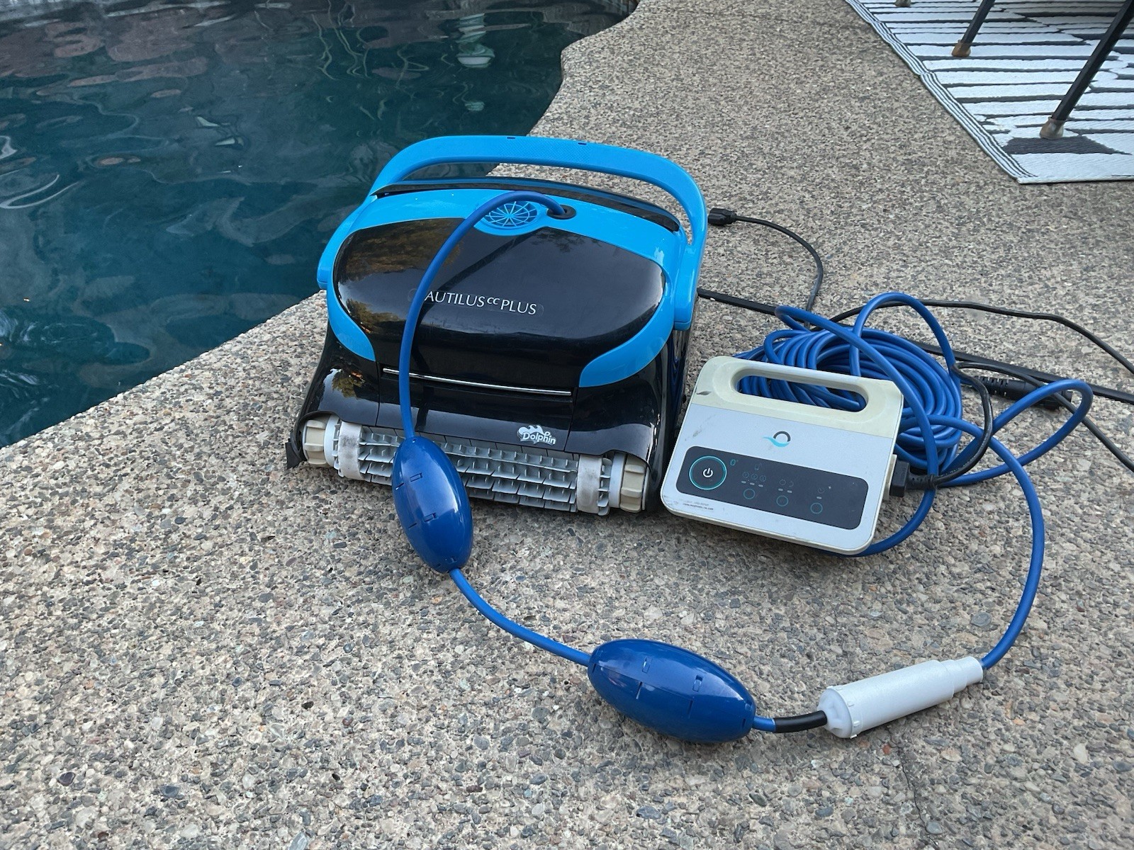 Dolphin Nautilus CC Plus Robotic Pool Vacuum Pool Cleaner Pool Sweep…