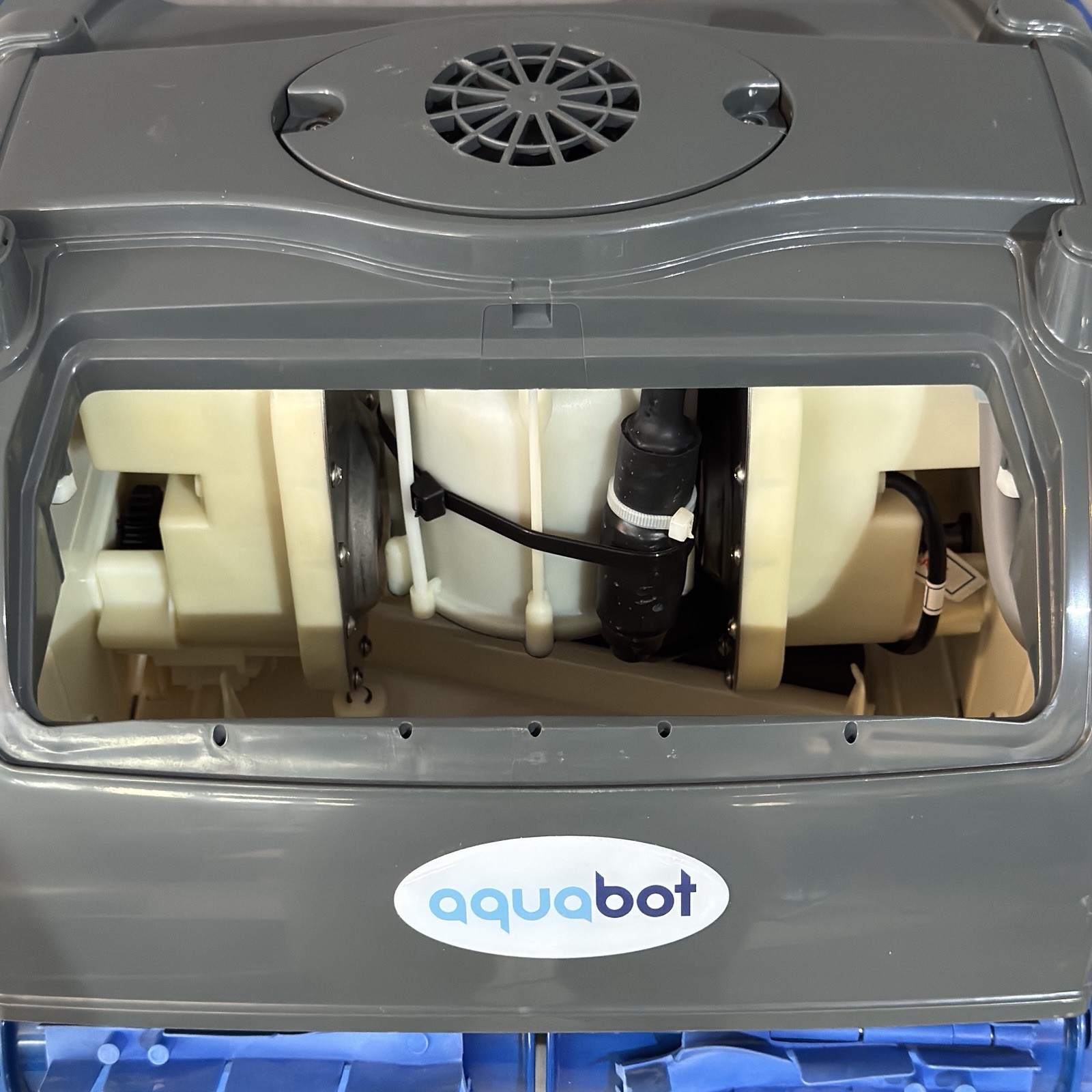 Aquabot Rapids 2500 Automatic Robotic Pool Cleaner In-Ground Tested Works