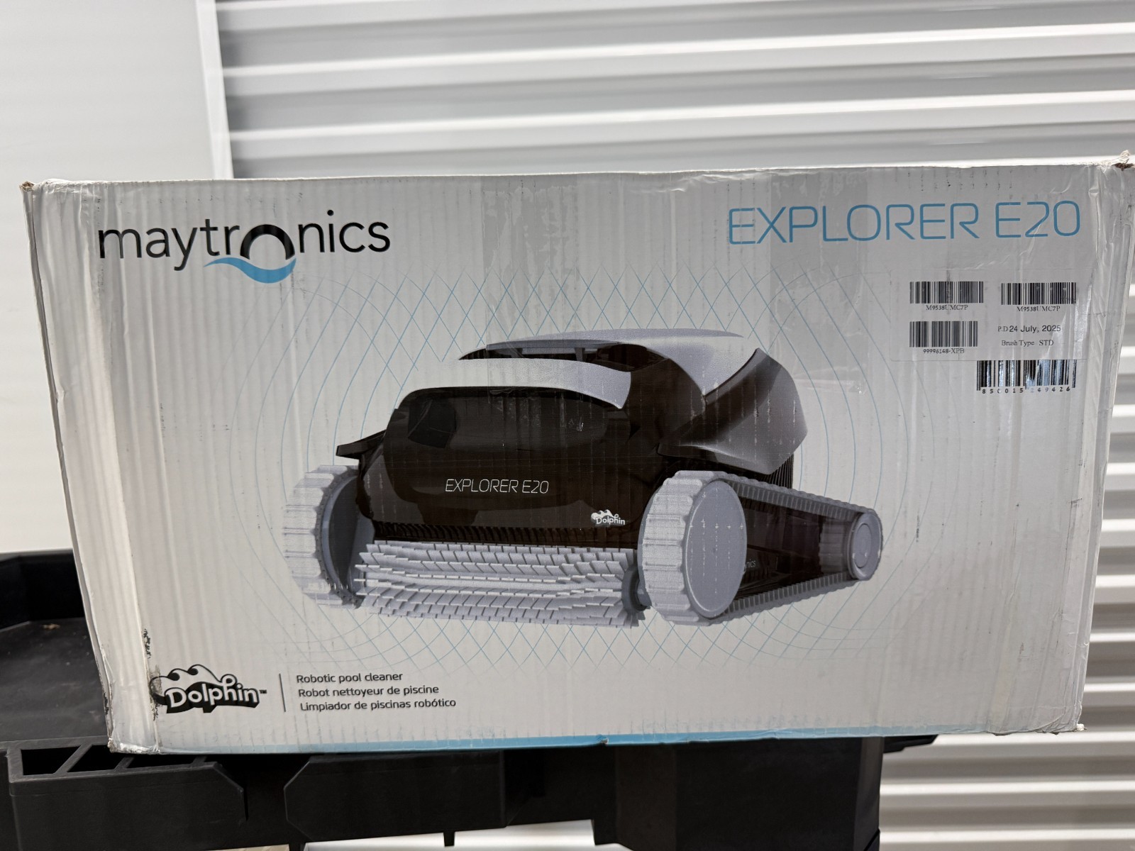 Maytronics Dolphin Explorer E20 Robotic Pool Cleaner w/ Caddy Power Supply Box