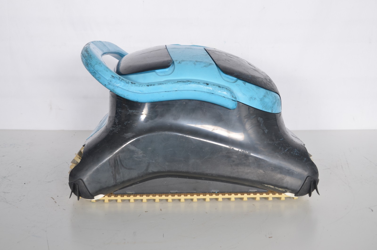 Dolphin Nautilus CC Plus Robotic Pool Cleaner Blue/Black As Is Parts Repair