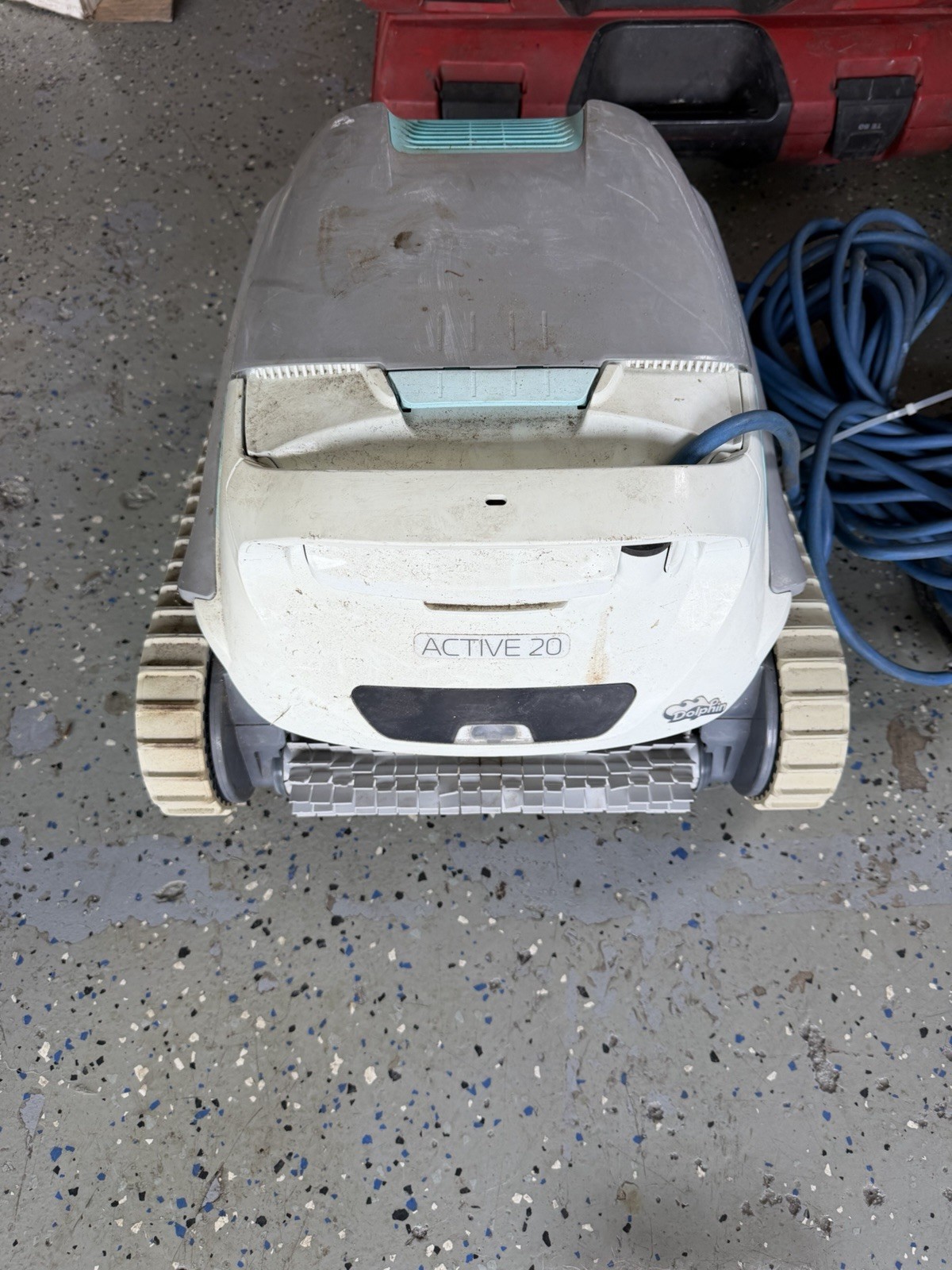 Dolphin Active 20 Robotic Pool Cleaner Plastic White/Gray