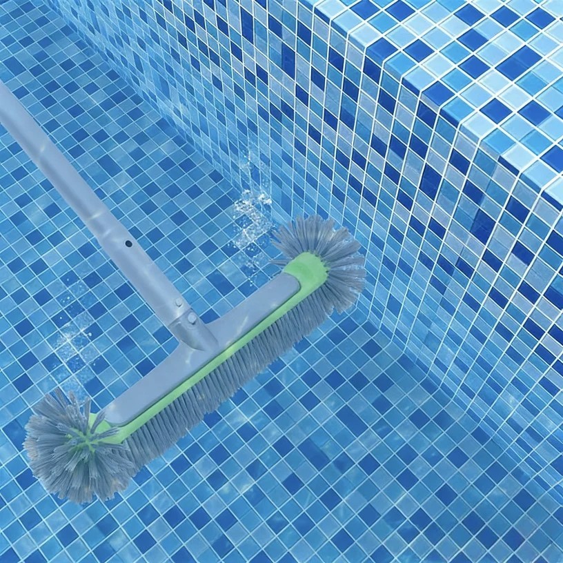 17.5&Prime; Heavy Duty Aluminum Pool Brush Head with 7 Rows Nylon Bristles for Pool Wa