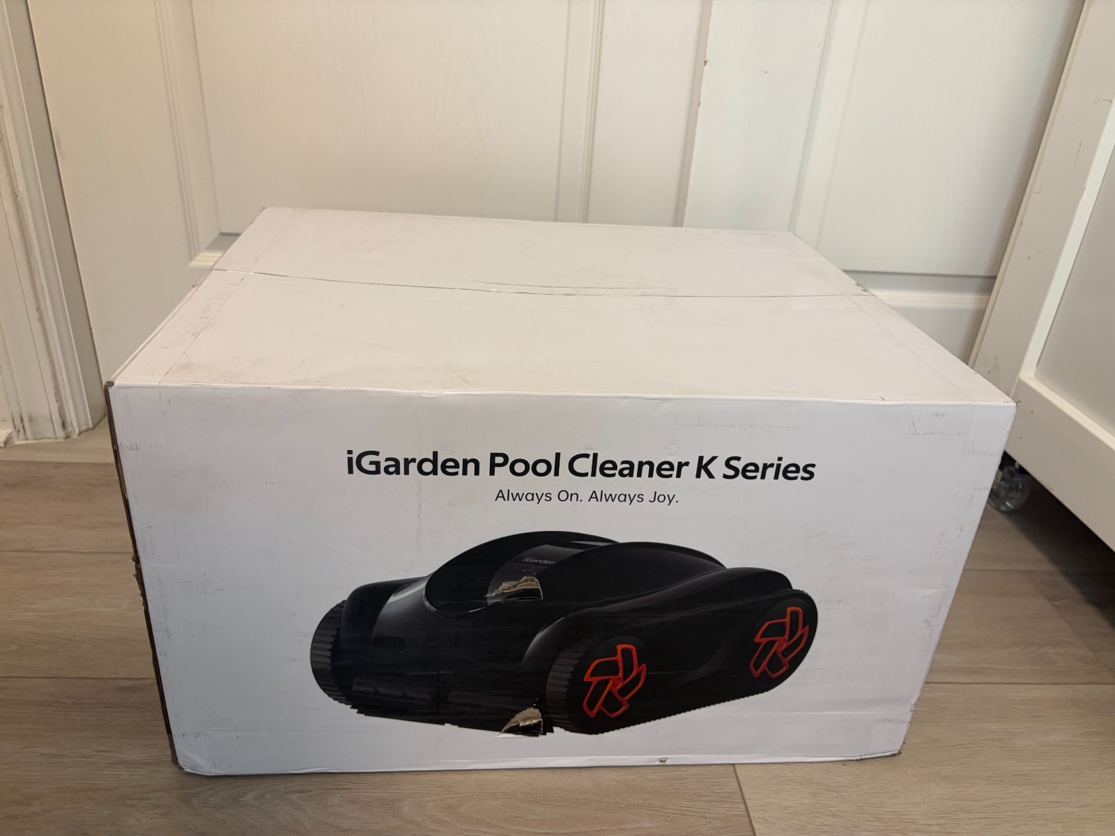 iGarden Pool Cleaner K Series Model K70 Cordless Robotic Pool 7 Hours of Battery