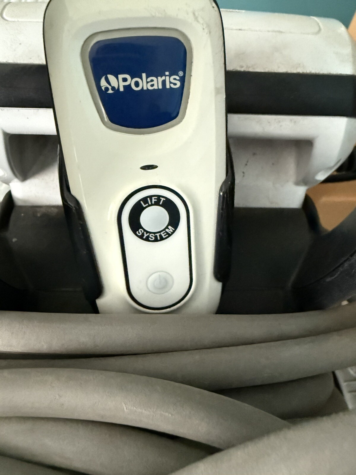 The Polaris 9550 Sport Robotic Pool Cleaner With Filters Complete One Owner