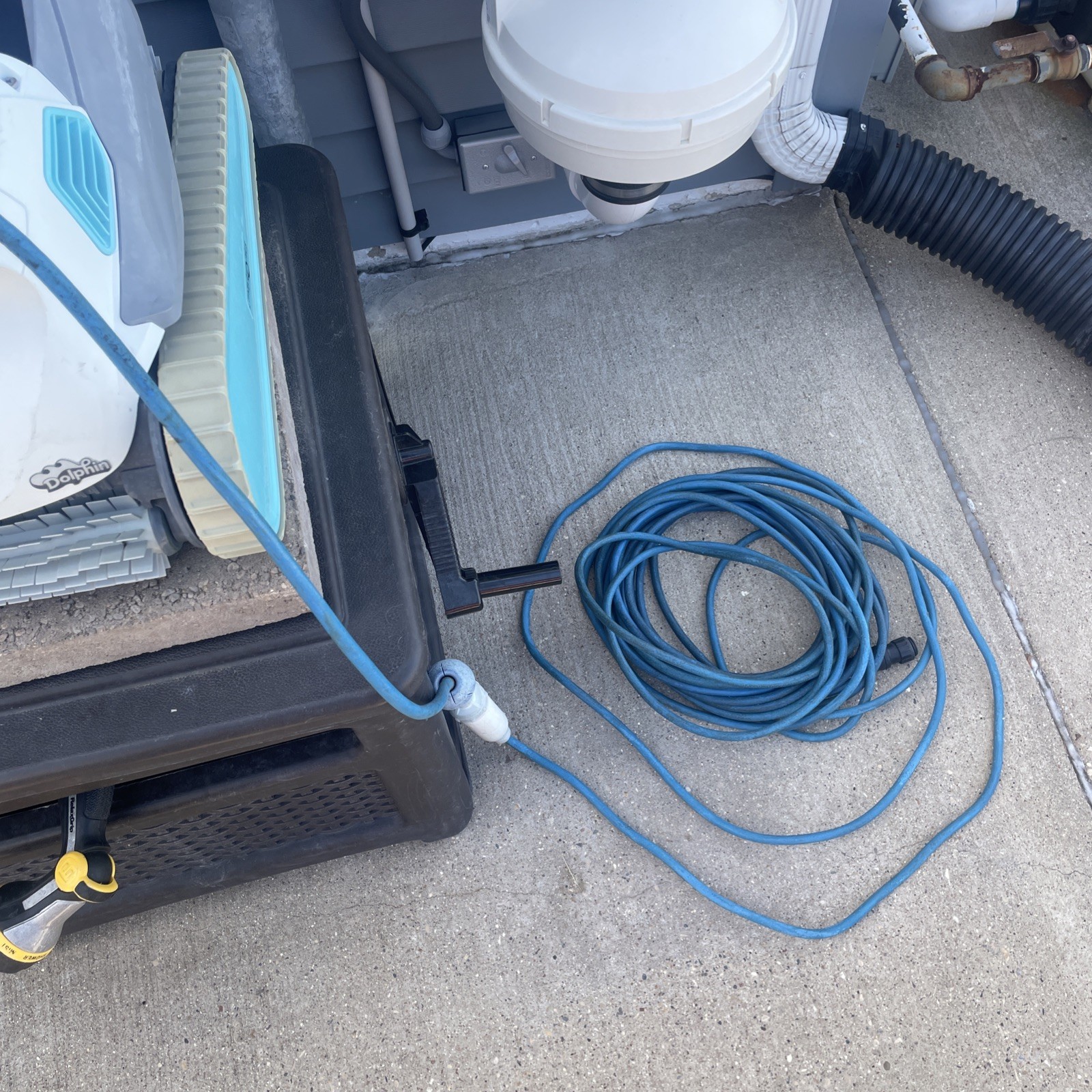 Maytronics Dolphin Active 20 Pool Cleaner Robot – No power Supply- no filter