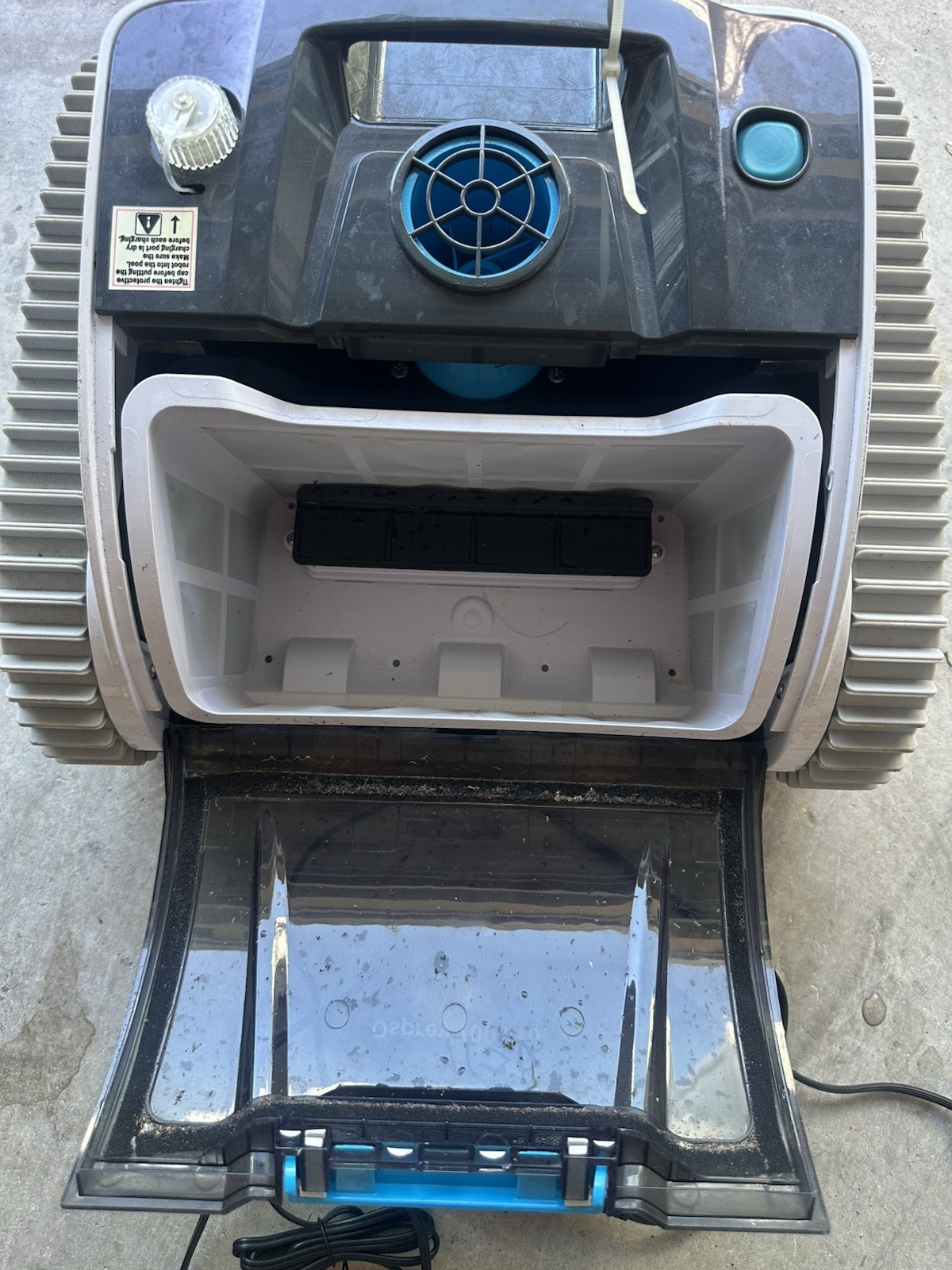 WYBOT Robotic Pool Cleaner Osprey 700 Pro FOR PARTS OR REPAIR – Non-Working