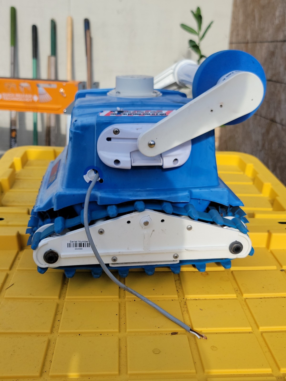 Aquabot Turbo T4RC pool robot For Parts!!!!!