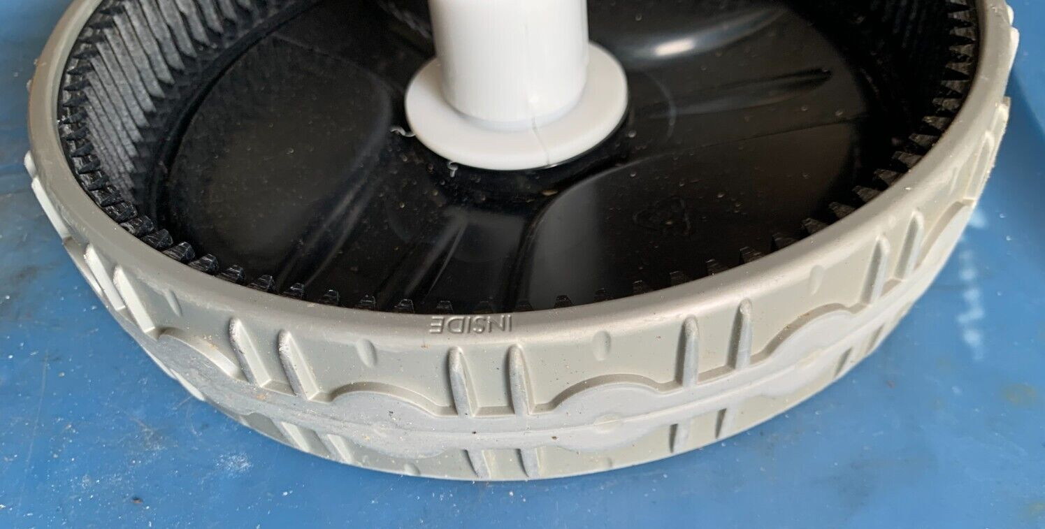 USED Polaris Wheel Assembly For 9400 9450 9550 Models (R0539500)