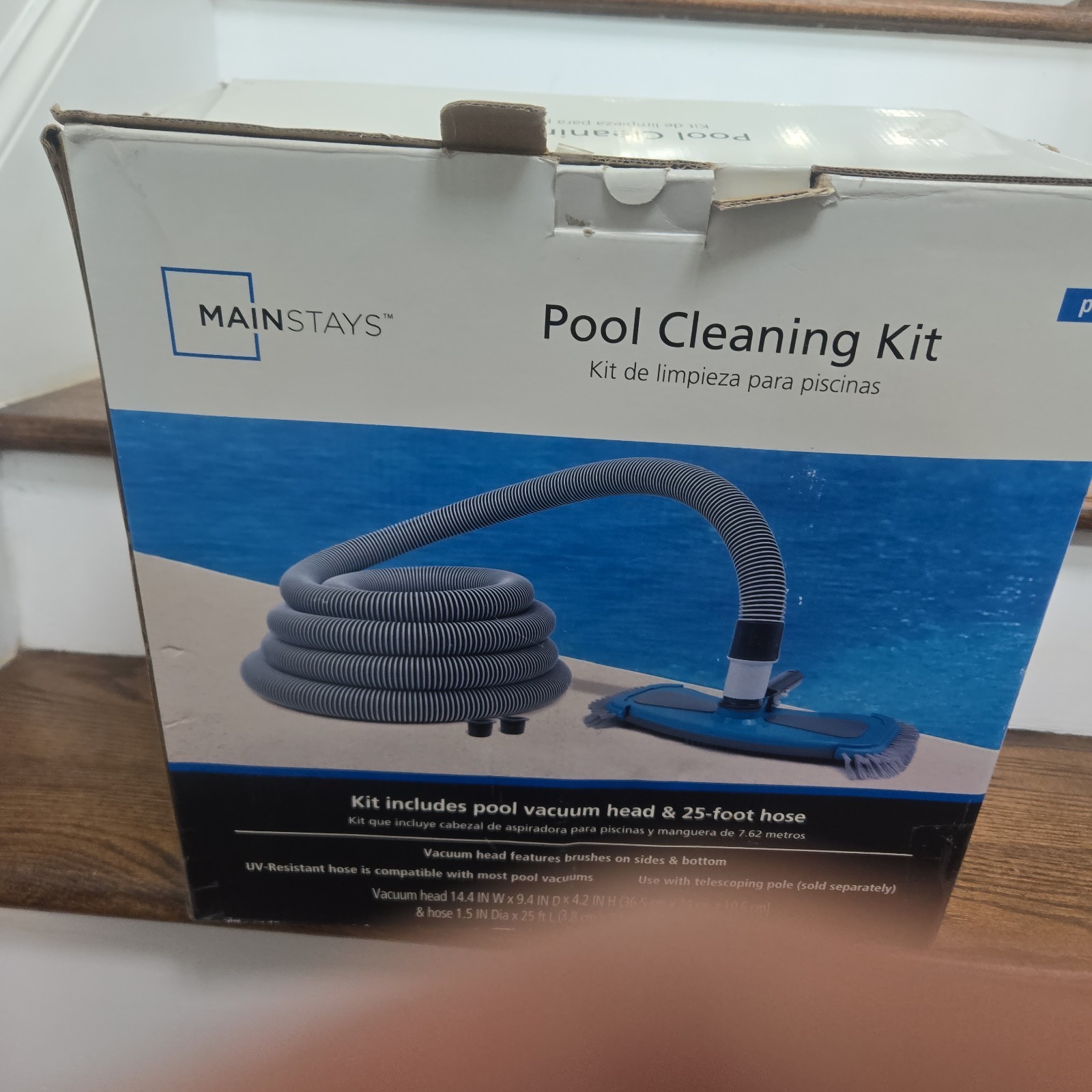 Mainstays Pool Vacuum Kit 2-Piece 25ft UVResistant Hose+Swivel Head 14.4 In W 9.