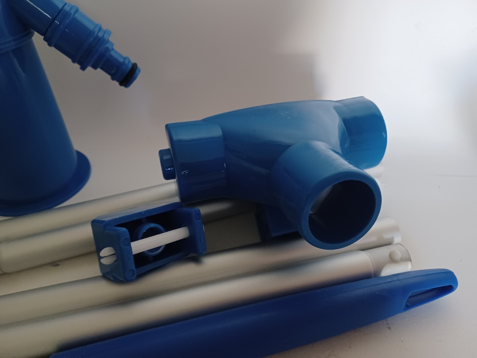 HydroTools by Swimline Mini Venturi Pool & Spa Vacuum