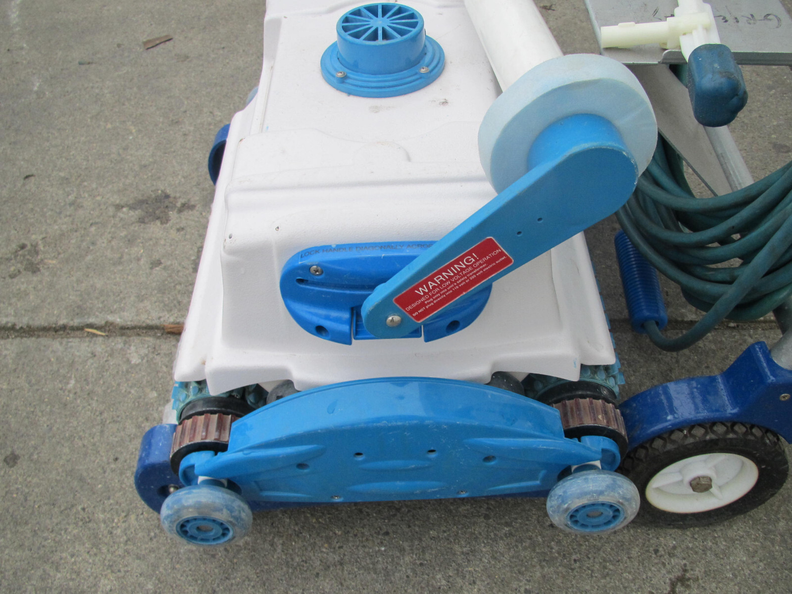 Aqua Products Aquabot Basic Pool Cleaner For Large In Ground Pools