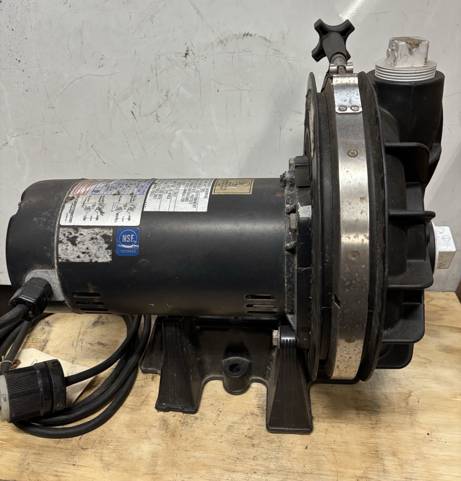 3/4 HP PULSAR Pool VAC Pump 1 Ph 115/220 Volts 3450 RPM