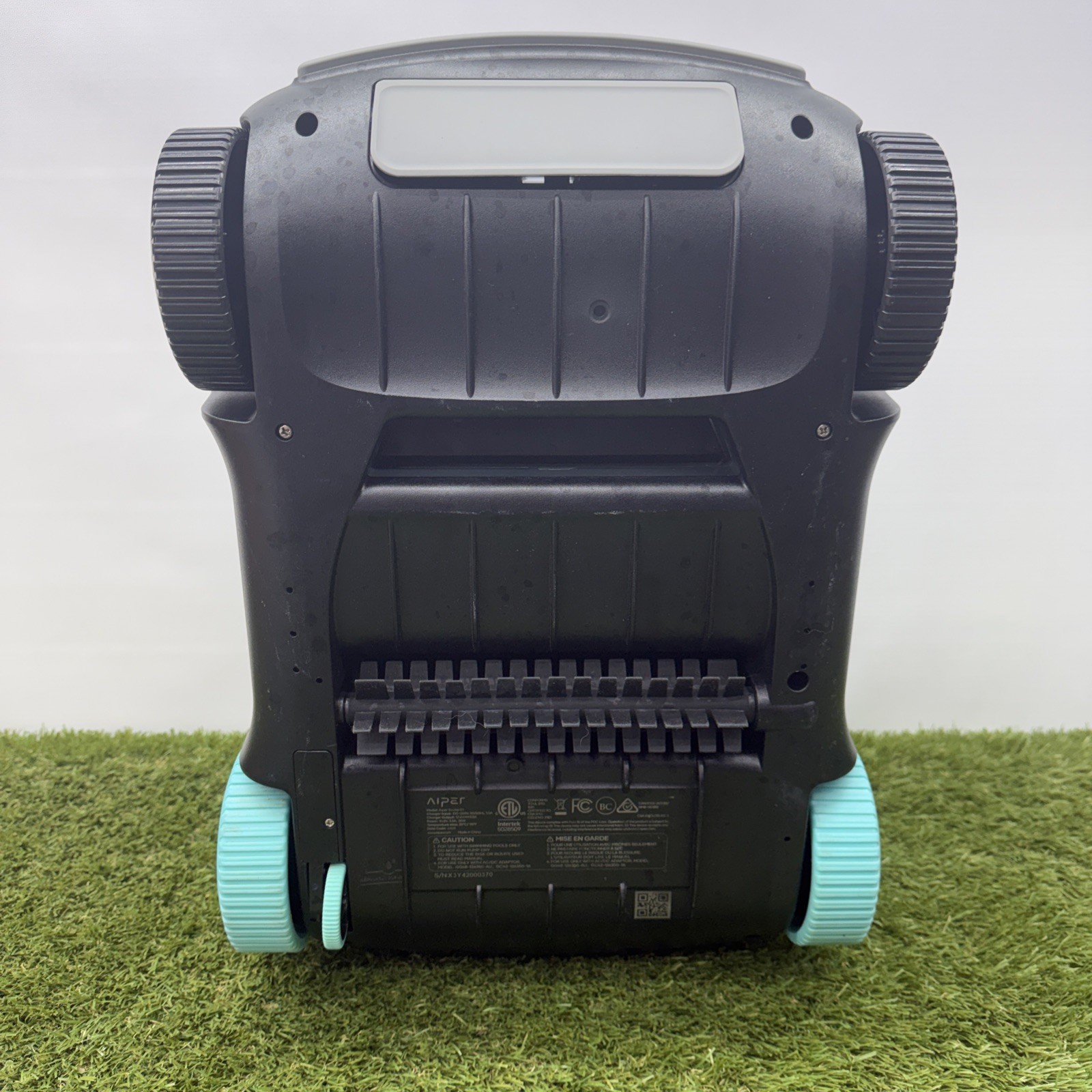 Aiper Scuba E1 Cordless Robotic Pool Cleaner Vacuum w/ Charger & Hook TESTED