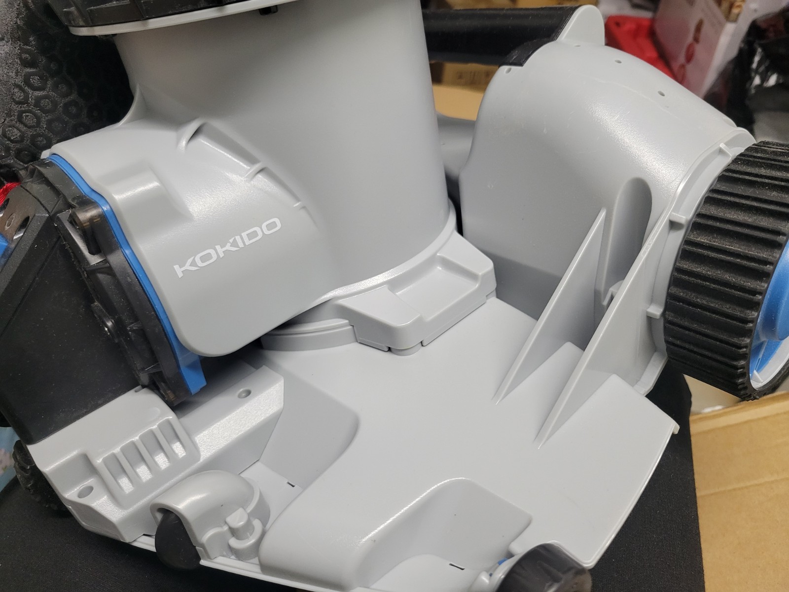 KOKIDO – XTROJET 620 /Automatic Leaf Robotic Pool Vacuum Cleaner
