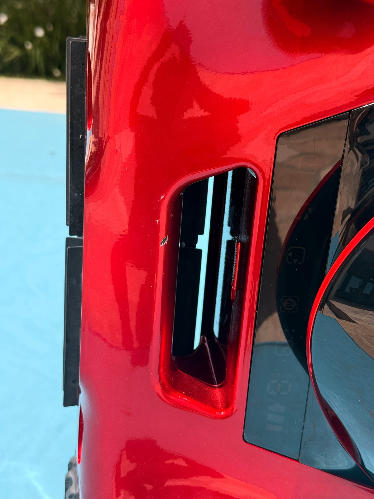 iGarden Robotic Pool Cleaner M1-AI 55 Cordless Pool Vacuum Cleaner