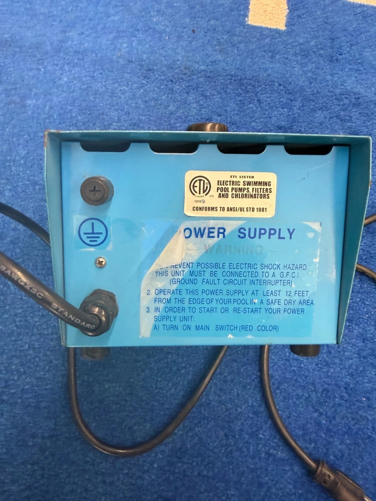 AQUABOT ® CLASSIC & AQUABOT TURBO POWER SUPPLY THREE PIN MALE SOCKET ( USED )