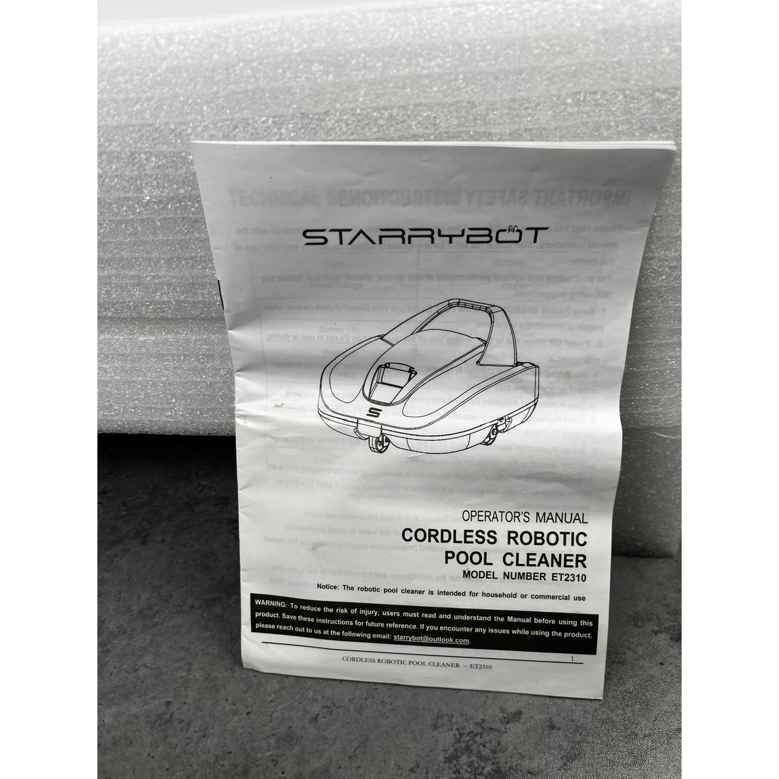 Starrybot Cordless Robotic Pool Cleaner ET2310 White Black Carbon Fiber Handle