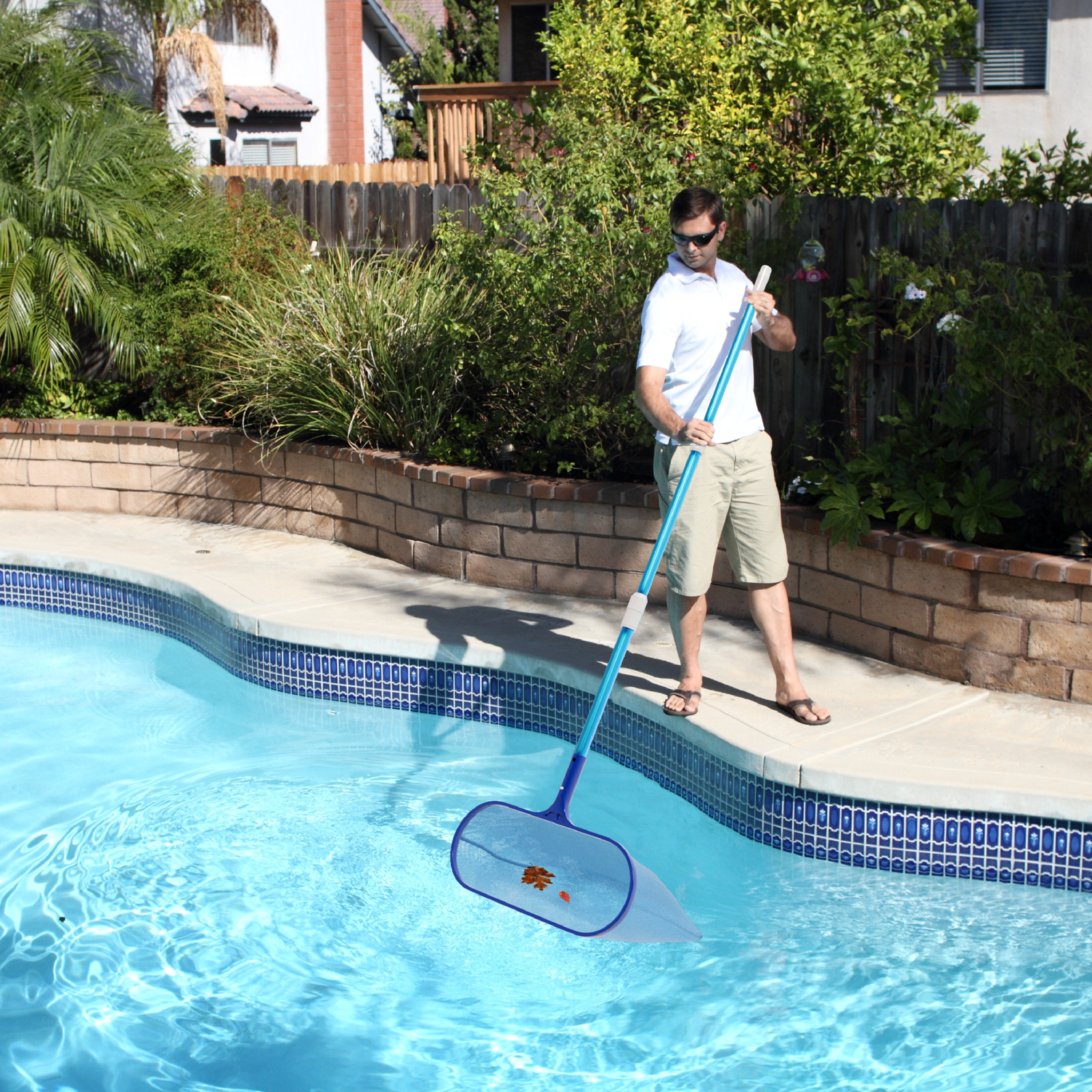 Outdoor Portable 3 Piece Swimming Pool Cleaning Maintenance Kit with Net, Brush