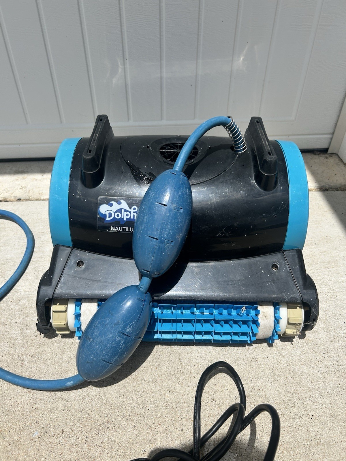 Maytronics Dolphin Nautilus CC Robotic Pool Cleaner w/Power Supply *PARTS*