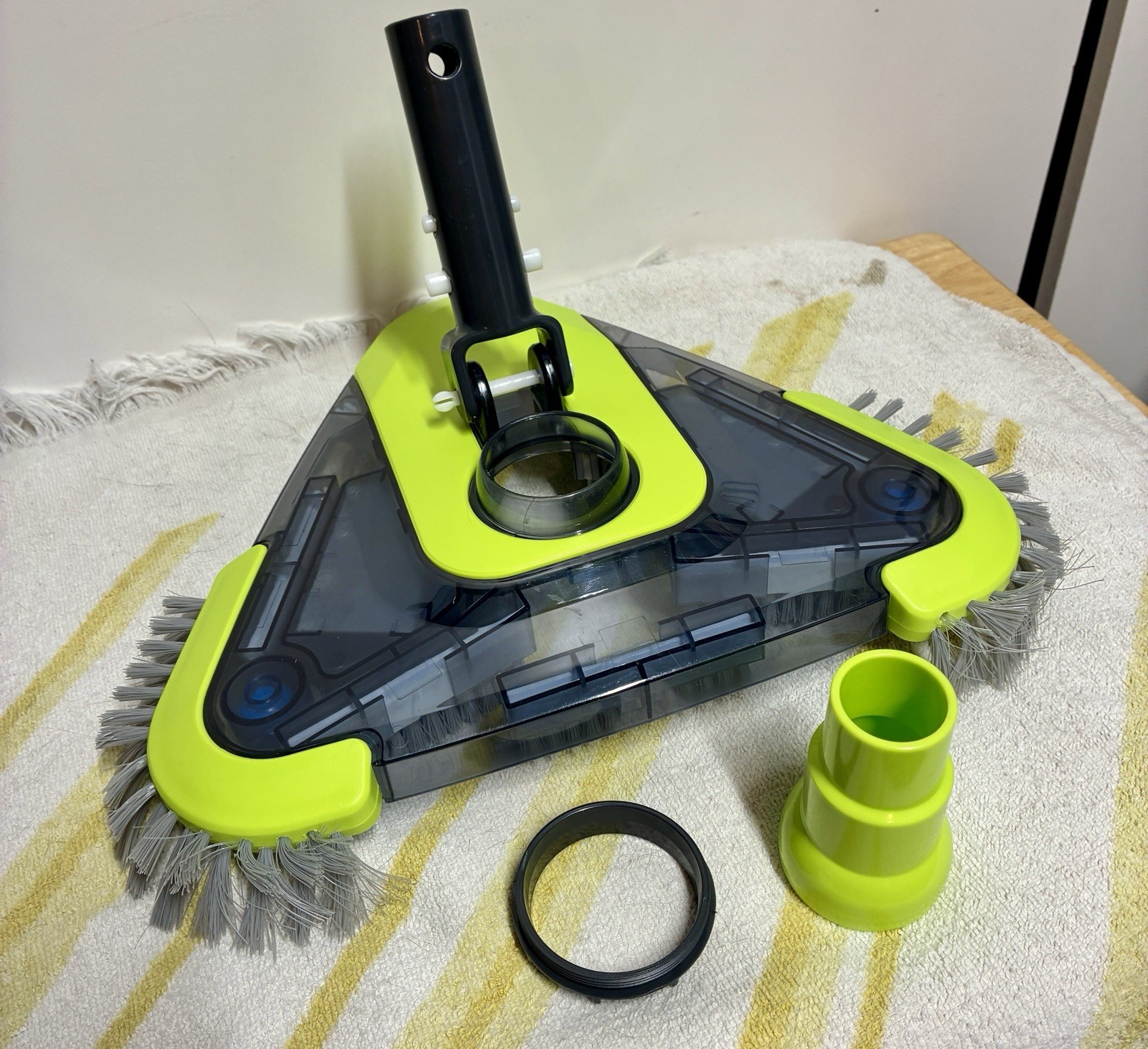 Sepetrel Transparent Triangular Pool Vacuum Head With Side Brush And Wheels