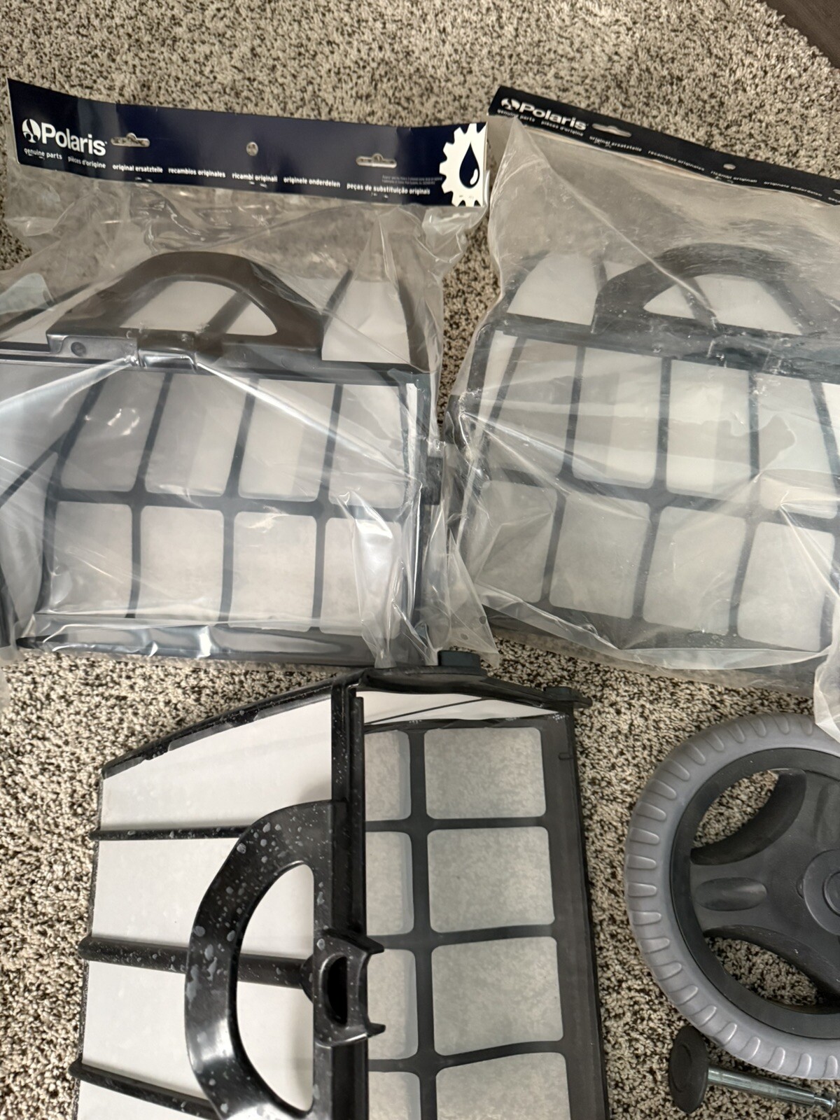 The Polaris 9550 Sport Robotic Pool Cleaner With Filters Complete One Owner