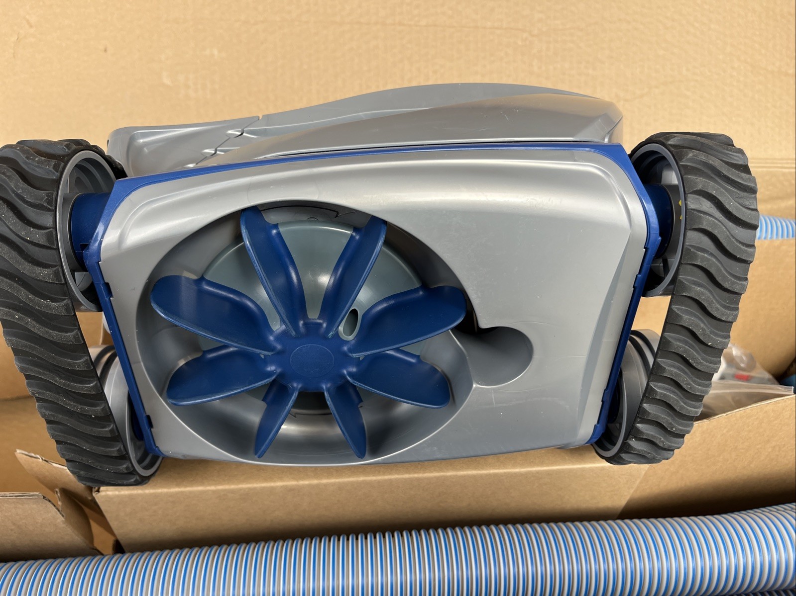 Zodiac Baracuda MX6 In Ground Suction Pool Brand Cleaner With 12 Hoses