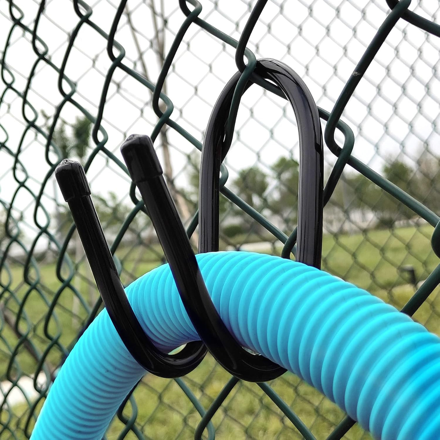 6PCS Chain Link Fence Hooks, Fence Hangers for Leaf Rakes, Pool Poles,Nets,Brush