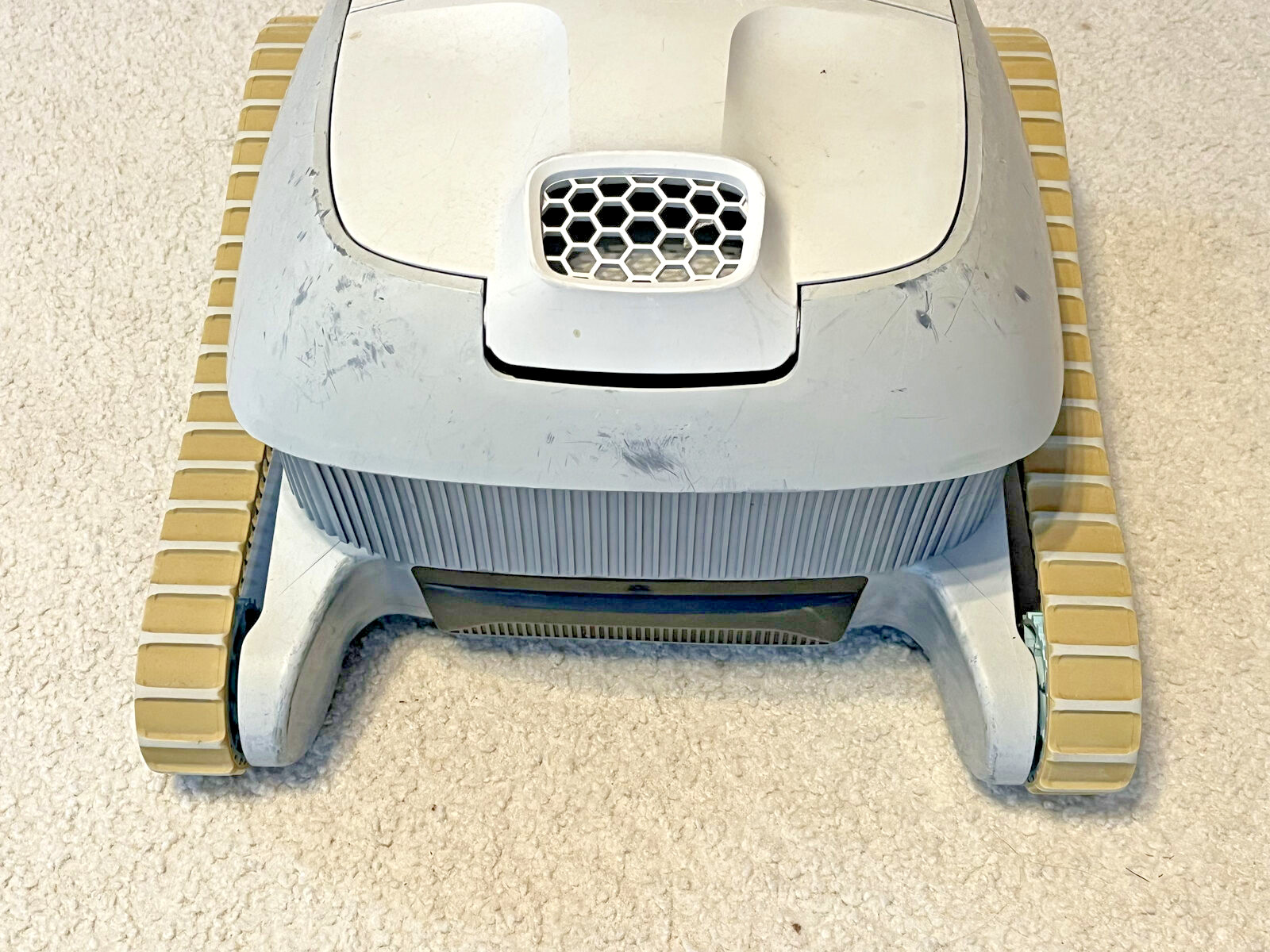 Maytronics Dolphin Advantage Pool Cleaner for Parts or Repair, No Power / Cable