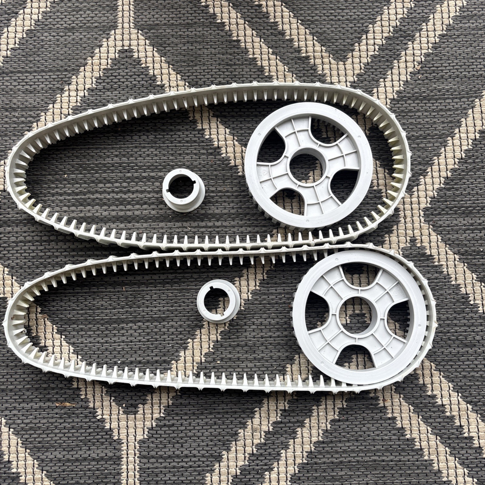 PoolMate hydro 4 Tracks Pulleys Wheels Gears, Bushings Very Good Condition